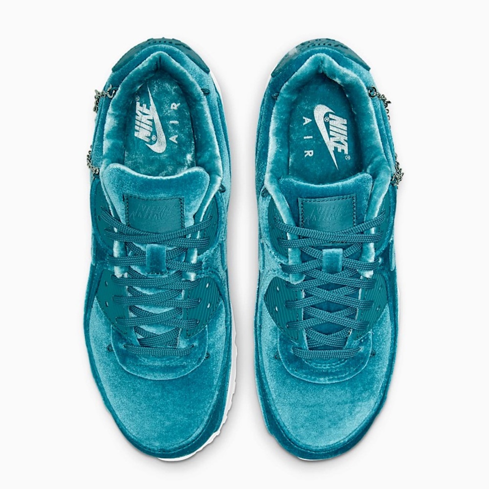• NIKE • Velvet Air Max 90 limited edition W7 / 5.5Y